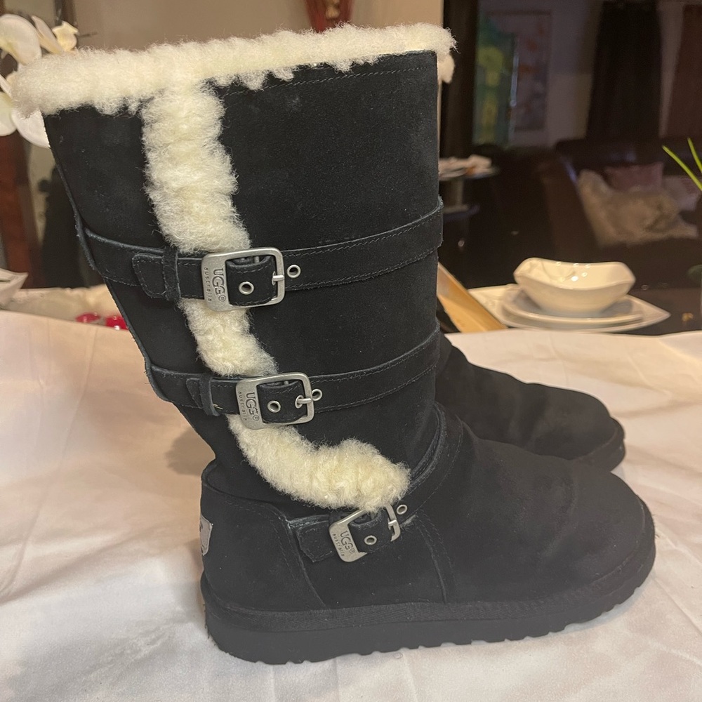 UGG becket buckle tall boots size 6 Europe 36